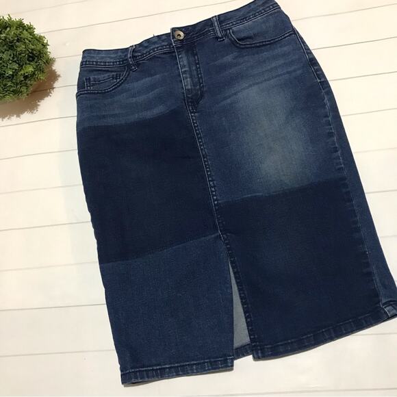 Cato Long Modest Medium Wash Stretch Denim Jean Pencil Skirt Women’s Size 4 - Picture 1 of 5